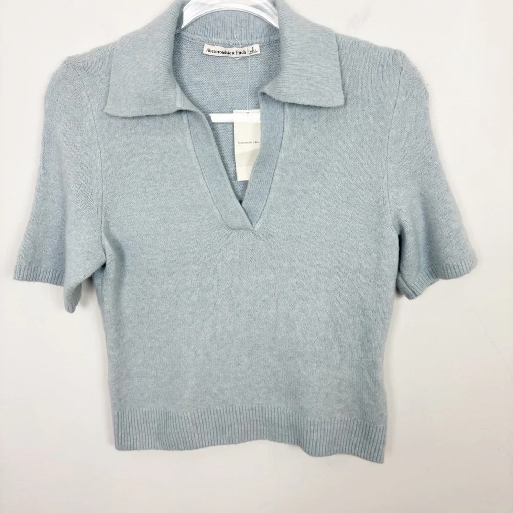 Abercrombie Notch-Neck Sweater Tee Light Blue Size Small - Picture 4 of 8